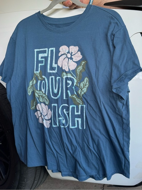 Sonoma Goods For Life Tops - Sonoma Relaxed Graphic Tee featuring a floral "Flourish" design Size 2X